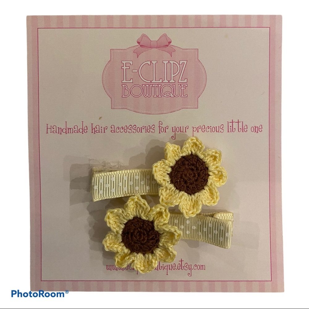 New pair handmade crochet Sunflower 🌻 hair clips